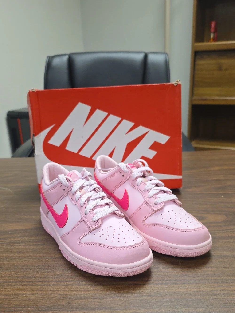 Nike Dunk Low GS (2022) Triple Pink DH9765-600 Women's 8.5 New